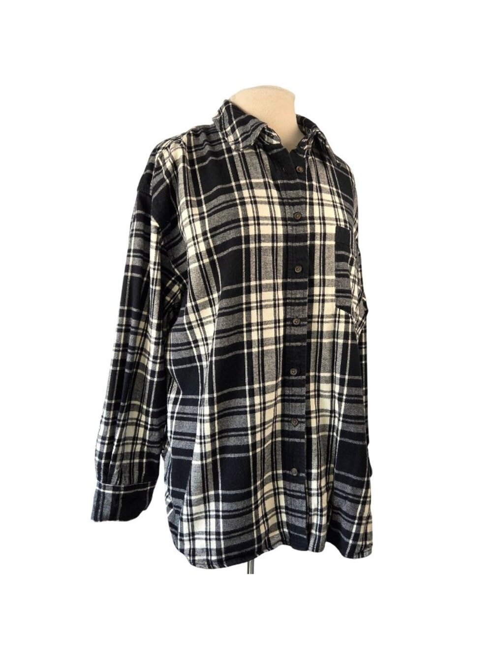 Universal Thread Oversized Fit Black & White Plaid Button-Up Flannel Shirt XXL